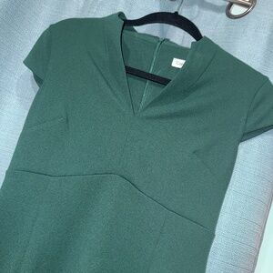 Calvin Klein fitted emerald green Cocktail Midi dress